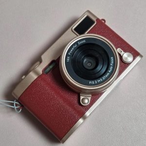 Flip Screen Digital Camera with 2.4-inch Rotate LCD for Selfies, HD 48M Photo/1080P Video, Built-in Filters & Flash, Compact Design in 5 Colors